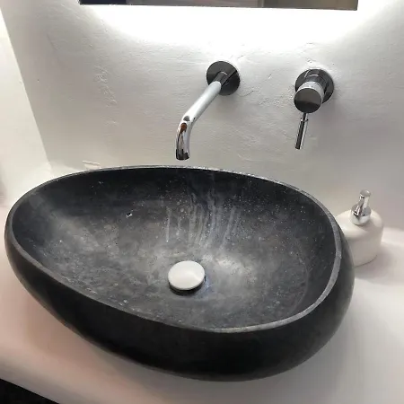 Mykonos 2 Bedroom House With Swimming Pool אורנוס