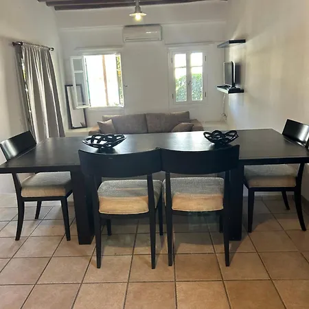 דירה Mykonos 2 Bedroom House With Swimming Pool