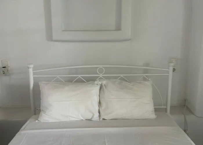 Mykonos 2 Bedroom House With Swimming Pool 오르노스