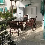 Mykonos 2 Bedroom House With Swimming Pool *